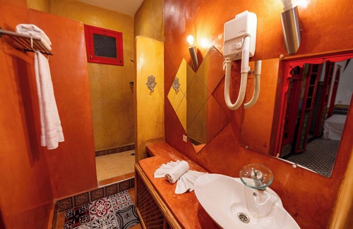 Zekkak Er Roumane Casa | Charming riad in superb Fès : luxury suite