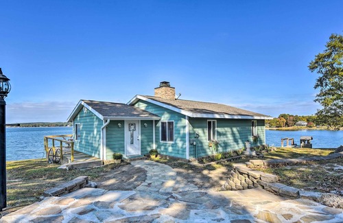 Ridgeway Cabaña | Charming Ridgeway Cottage on Lake Wateree!