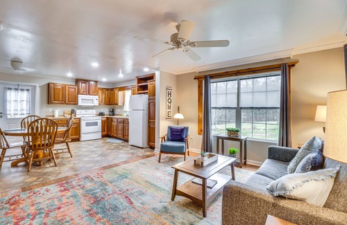 Rileyville Cabaña | Charming Rileyville Cottage on River w/ Fire Pit!
