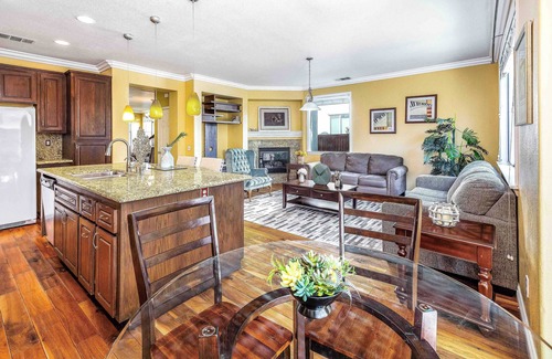 Rancho Cucamonga Casa | Charming River Oaks Retreat: Victoria Garden for Relaxing Getaways #140