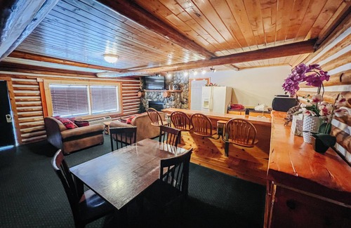 Last Chance Casa | Charming Riverfront Bungalow - Just steps from the River Bank!