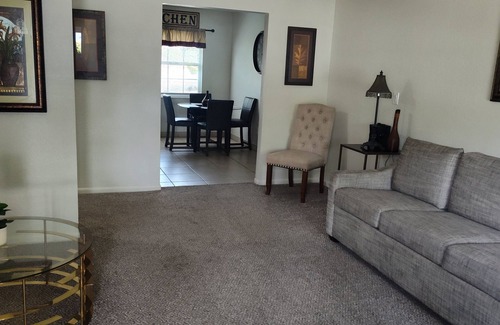 Port Tampa City Apartamento | Charming, rooming. Quiet, secure place,Close to water