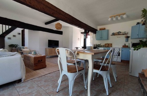 Lussac-Les-Eglises Casa | Charming rural retreat