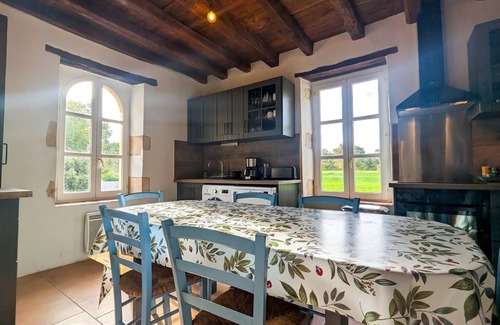 Belabre Cabaña | Casa de campo con piscina en Bélâbre, Berry-Poitou