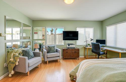 Westside Santa Cruz Apartamento | Charming Santa Cruz Studio with Private Hot Tub