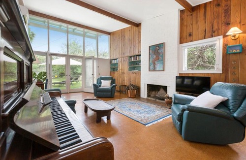 Mornington Casa | Charming Secluded Beach House