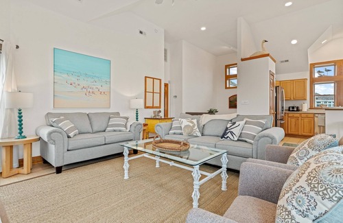 Nags Head Casa | Reduced Aug 18-19, Pool, 173 Steps to Beach, Decks Fully Loaded, Arcade