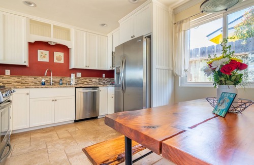 Shell Beach Cabaña | Charming Shell Beach Cottage with AC - Steps to Shell Beach
