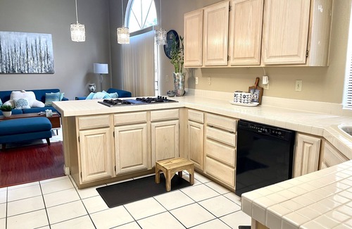 Paradise Springs Casa | Charming single story home in gated community with community pool and lagoon.