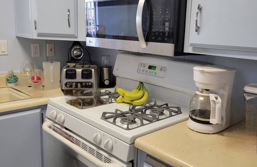 Fortuna Foothills Complejo | Charming single unit in 55+ resort community in a Yuma foothills.