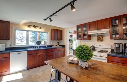 Skaneateles Casa | Charming Skaneateles Getaway