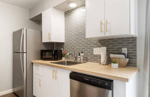 South Manchaca Casa | Charming South Austin 2 Bedroom Home