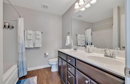 Spring Hill Casa | Charming Spacious 3BR Spring Hill Home!