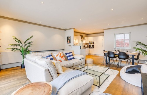 Kensington Casa | Charming, Spacious 5 Bed Mews House - Kensington