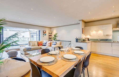 Kensington Casa | Charming, Spacious 5 Bed Mews House - Kensington