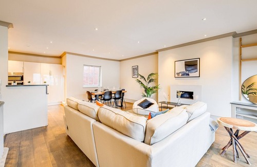 Kensington Casa | Charming, Spacious 5 Bed Mews House - Kensington