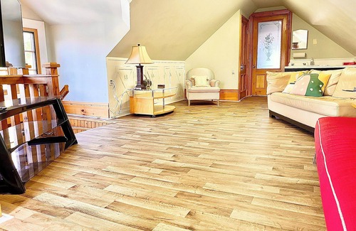 Terrebonne Apartamento | Charming,Spacious Apartment in the Heart of the Historic City of Old Terrebonne