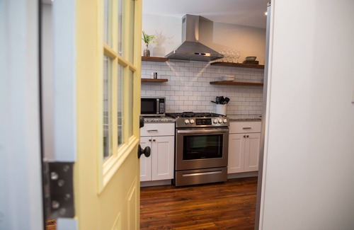 Lancaster Casa | Charming, Spacious East Side home w/ free parking