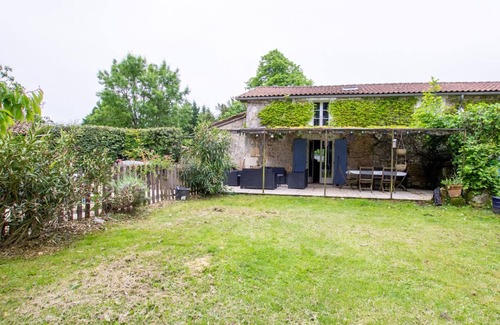 Mareuil en Perigord Cabaña | Casa rural con piscina privada en el corazón de Périgord, ideal para familias y con mascotas bienvenidas