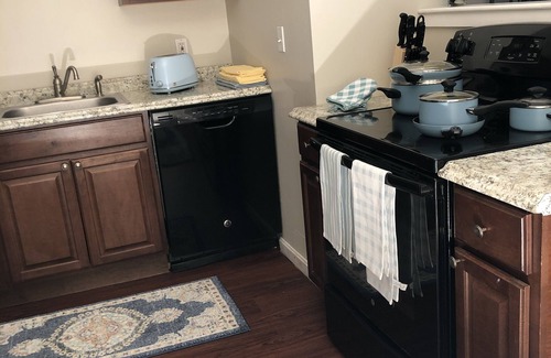 Dover Apartamento | Charming Stay Downtown Dover – Free Wine!