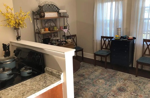 Dover Apartamento | Charming Stay Downtown Dover – Free Wine!