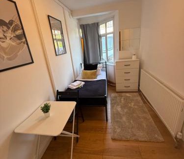 Ealing Casa | Charming Stay House