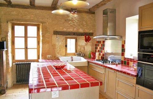 Meyrals Casa | CASA DE PIEDRA CON ENCANTO CON JARDÍN CERRADO Y PISCINA PRIVADA CERCA DE SARLAT