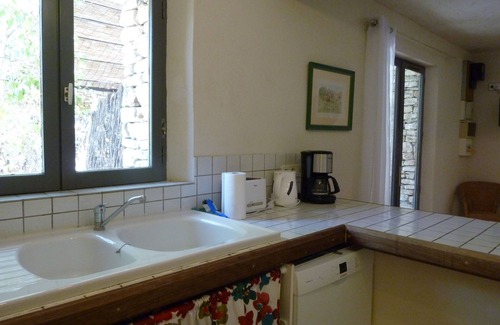 Gordes Casa | acogedora cabaña de piedra en Gordes, Luberon. Piscina compartida 2 casas 10x5m