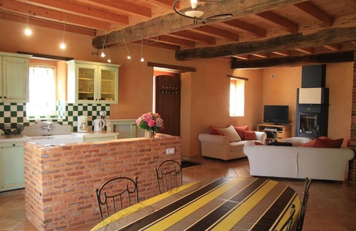 Miramont-Sensacq Casa | Casa tranquila, 4 personas, piscina, sudoeste, amarra, campagnendes