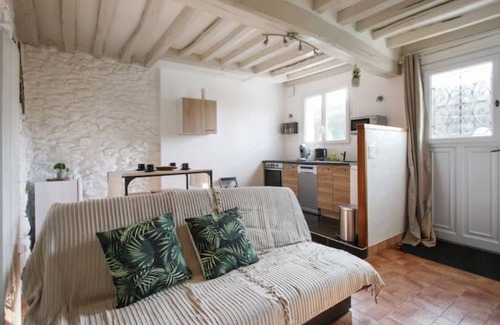 Pierrefonds Casa | Charming stone house