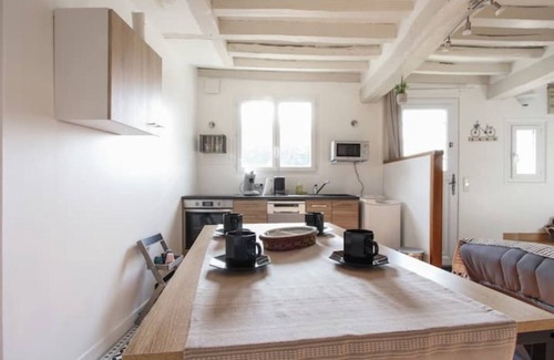 Pierrefonds Casa | Charming stone house