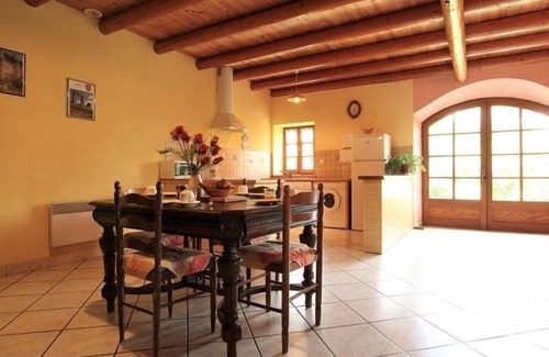 Allegre Cabaña | Casa rural con encanto cerca de un pueblo medieval, ideal para familias y mascotas, con terraza y garaje