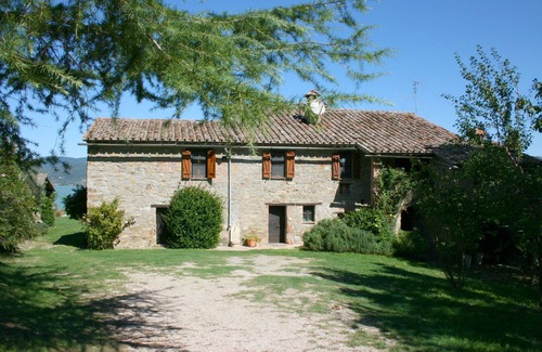 Monte del Lago Villa | Antigua casa de campo de piedra con jardín privado y piscina, conexión a internet. Vista panorámica sobre el