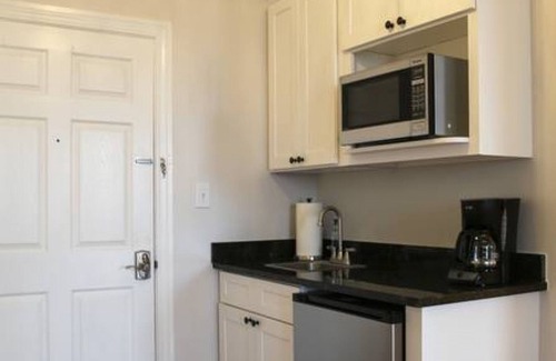 Rosemary Beach Apartamento | Charming Studio 30A, Seacrest! Walk to Rosemary! Free Private Beach Access!
