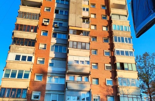 Novi Pazar Apartamento | Charming Studio Apartment in Novi Pazar With City & Mountain Views