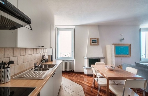Morcote Apartamento | Charming studio apartment in historic building in Morcote (Fiordaliso)