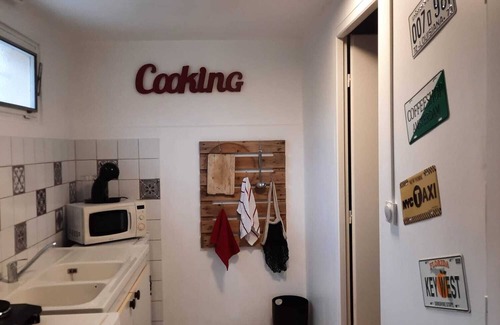Meyzieu Apartamento | Charming studio apartment for two