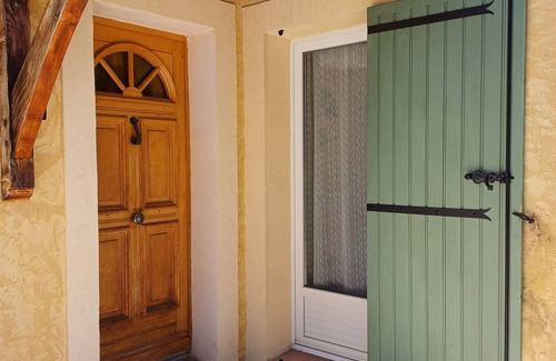 Castellane Apartamento | CHARMING STUDIO close to the center of CASTELLANE, du VERDON