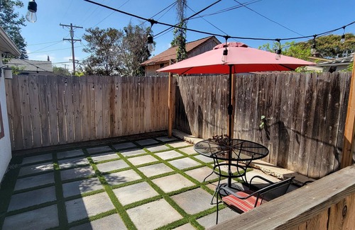 Rolando Village Cabaña | Charming Studio Cottage in fabulous San Diego with all amenities!