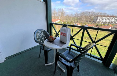 Cambo-les-Bains Apartamento | Estudio acogedor con terraza y parking en el centro de Cambo-les-Bains, cerca de los termales, 2 pers.