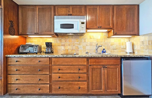 Waikiki Apartamento | Charming studio in awesome Honolulu with fitness room, Pool and AC