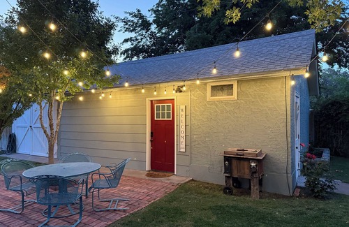 Roswell Apartamento | Charming studio in downtown Roswell, New Mexico.