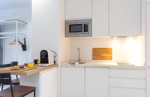 El Molinillo Apartamento | Encantador estudio en Málaga centro por Sharing Co.