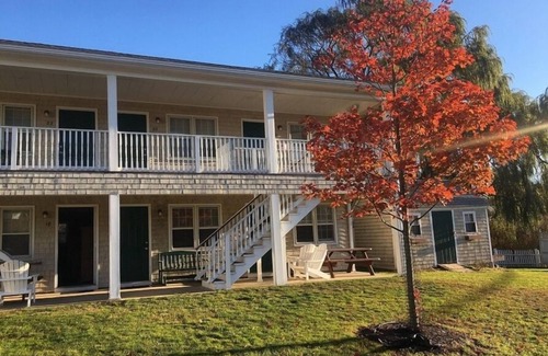 Block Island Apartamento | Charming Studio in Island Manor Resort