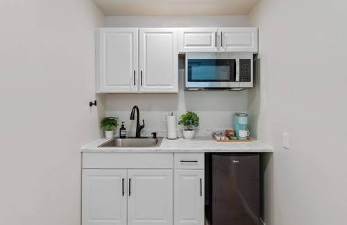 Riverside Casa | Charming studio near UCR, Downtown & plazas