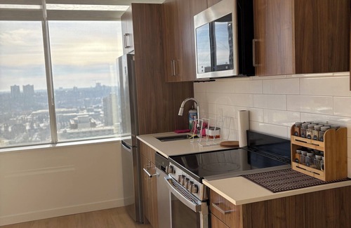 Downtown Edmonton Apartamento | Charming Studio Retreat in the Heart of Downtown – Perfect for City Explorers