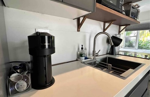 Lake Ridge Apartamento | Charming Studio Prime Location Steps from Beach