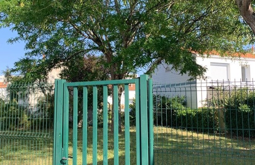 La Rochelle Apartamento | Charming studio with terrace and garden.