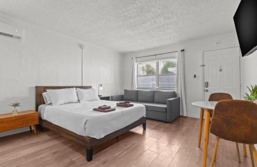 St. Petersburg - Clearwater Apartamento | Charming Studio with City Views in the Heart of St Pete