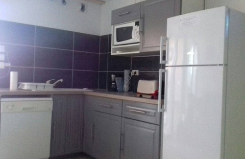 Sete Apartamento | Encantador estudio con piscina y vistas al mar para 4 personas en Garden Floor